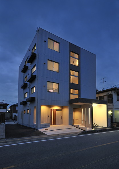 KAYANA