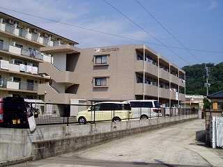 エレガンス宮内