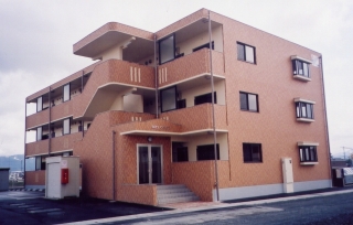 airy court
