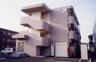 ジュネス石盛
